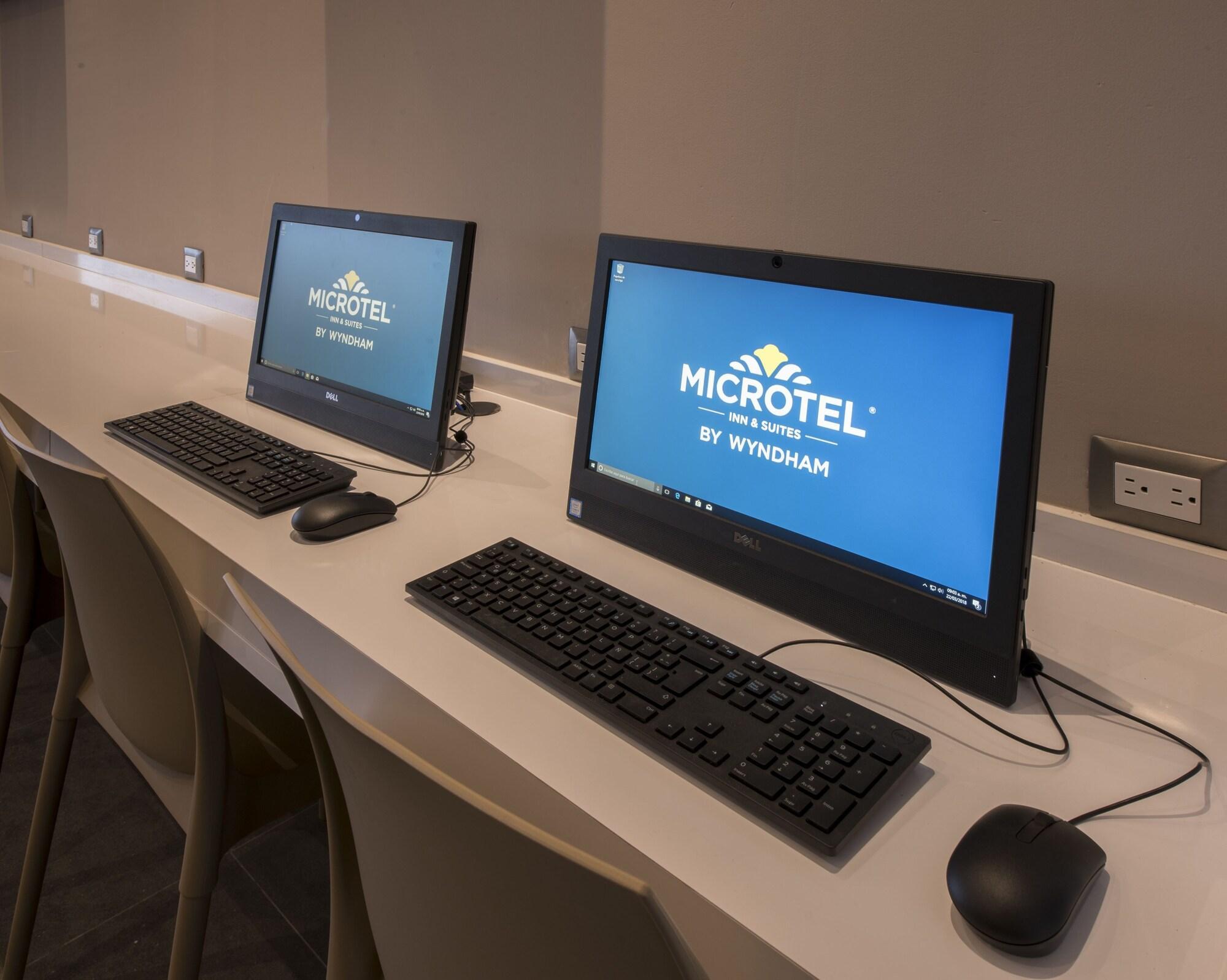 Microtel Inn & Suites By Wyndham Irapuato Luaran gambar