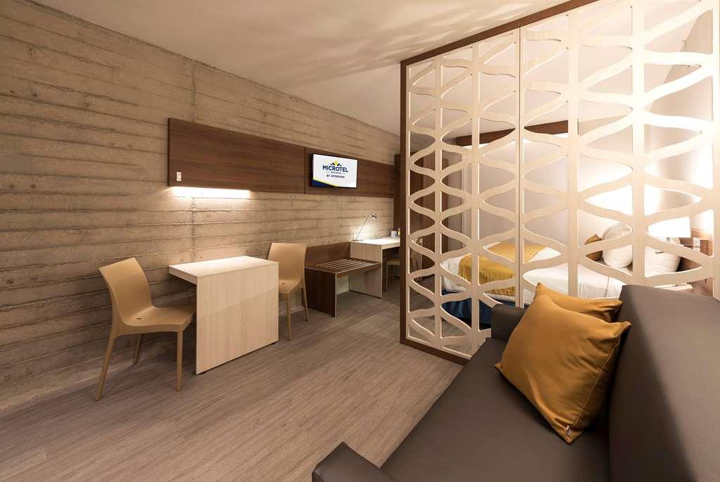 Microtel Inn & Suites By Wyndham Irapuato Bilik gambar