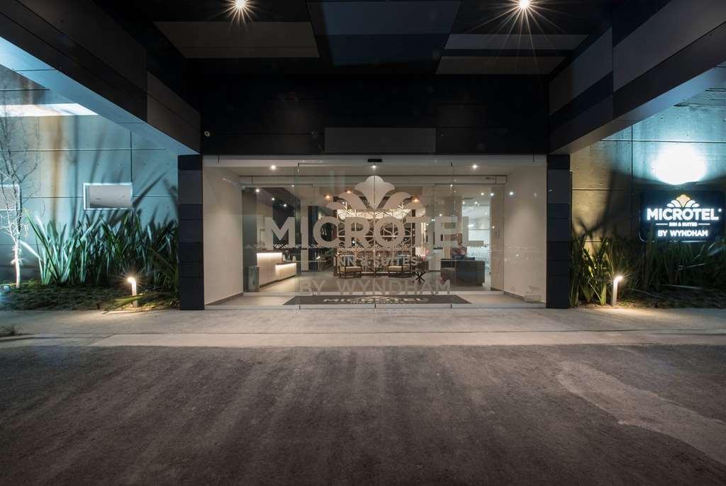 Microtel Inn & Suites By Wyndham Irapuato Luaran gambar