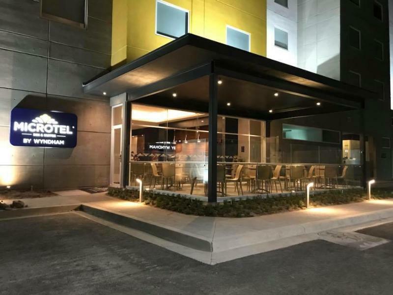 Microtel Inn & Suites By Wyndham Irapuato Luaran gambar